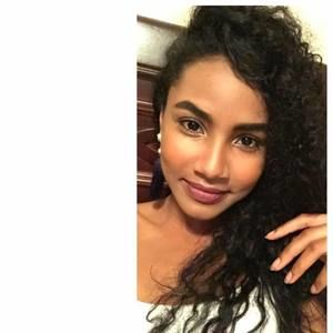 Meet your Posher, Casey lizbeth